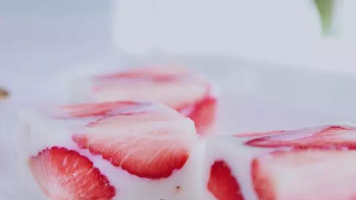 Strawberry Milk Custard - Cutting Of Layer Cake - Cheersonic